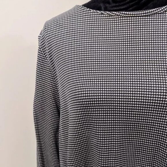 Chicos Black White Houndstooth Ponte Knit Top Button Detail Size 4 Button Tunic - Picture 5 of 7